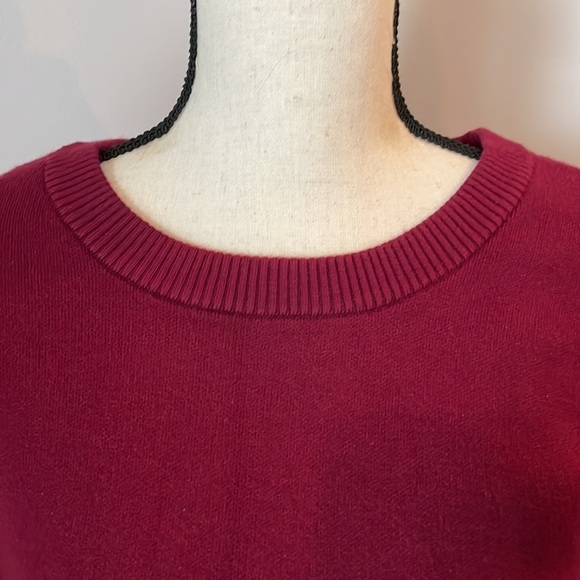 AlFANI Sweater SZ S Soft Scoop Neck Maroon in Color Jewel Accents on Arms - Picture 6 of 13